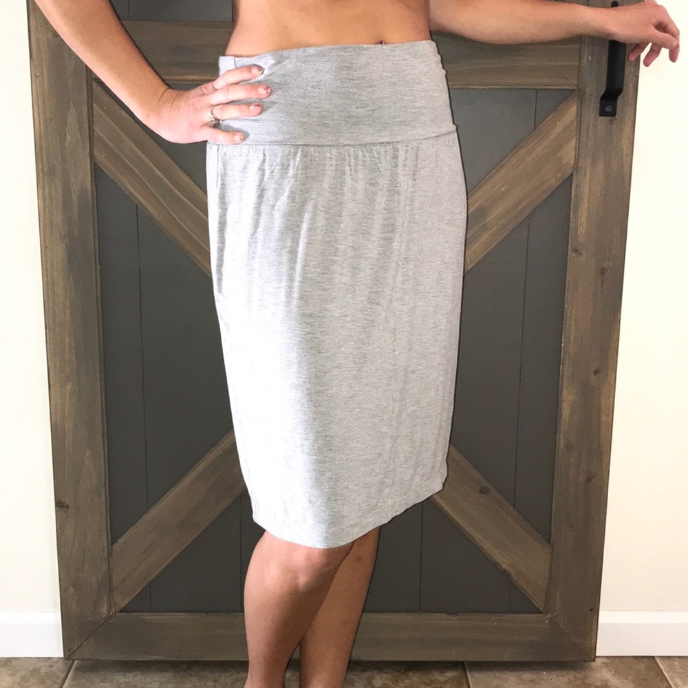 Gap yoga band skirt